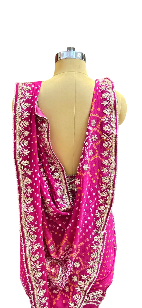 The Fuchsia Gota Bandhej/Bandhani Saree